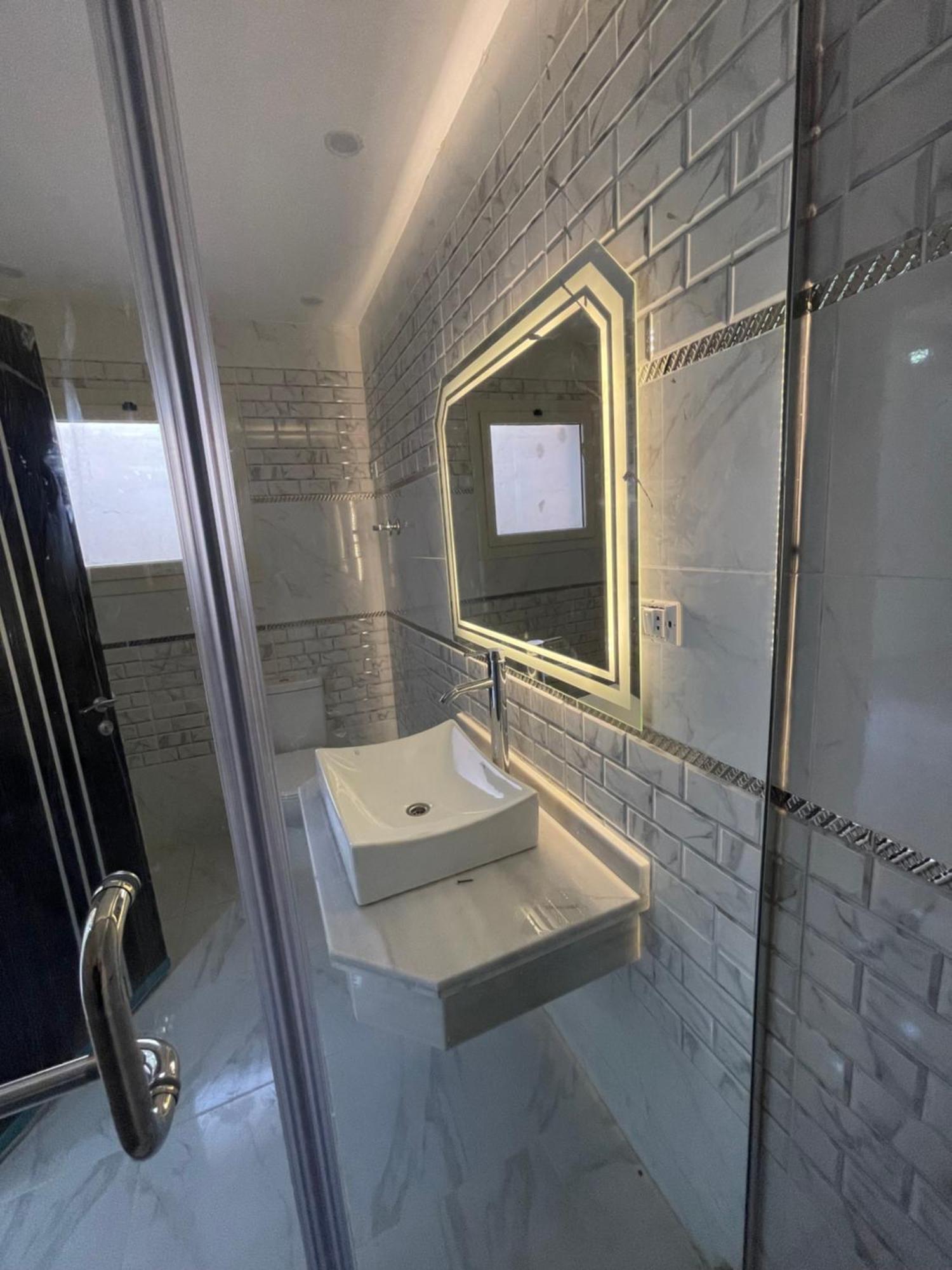 دوره التاج الوحيده فى المهندسين تحفه Apartment *